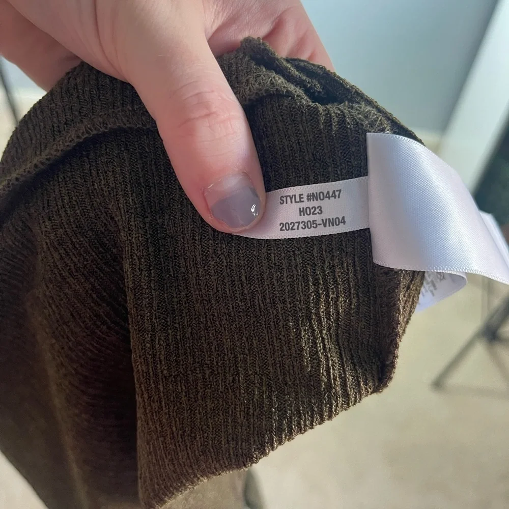 NWT Madewell Twist Front Long Sleeve Shimmery Top Womens S Green Button Mature - Picture 13 of 13